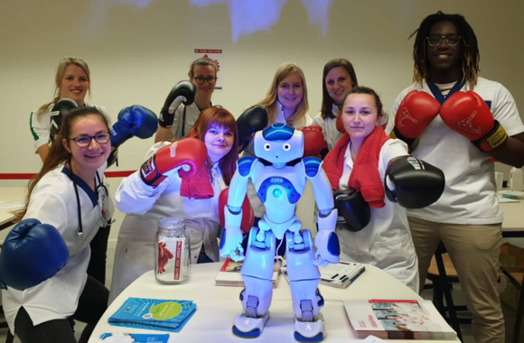 ZORA de Zorgrobot op Dag van de Wetenschap